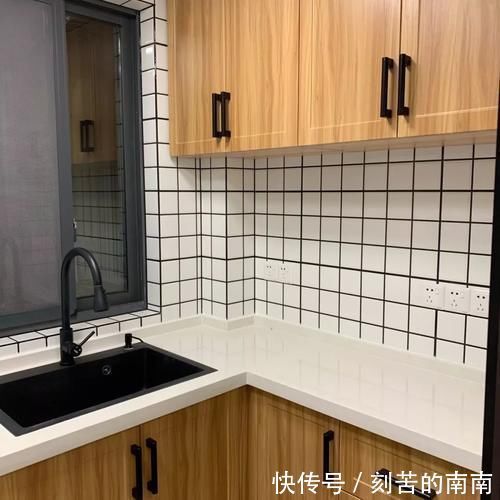 橱柜|厨房台面不能选这种,用不到3年就裂了,后悔死了!