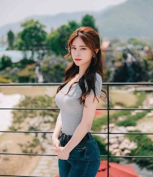 紧身|修身显瘦的紧身牛仔裤,活力四射,我都心动了