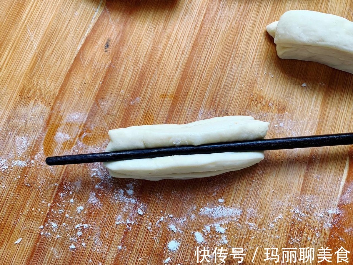 添加剂|健康香酥的小油条自己在家做,放心吃,没有任何添加剂
