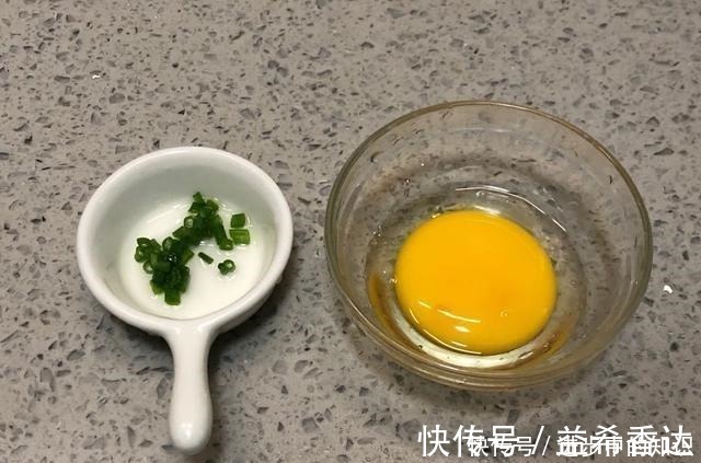 香酥|免揉面的早餐做法,一卷一切,烤熟就能吃,咸香酥脆,简单零失败