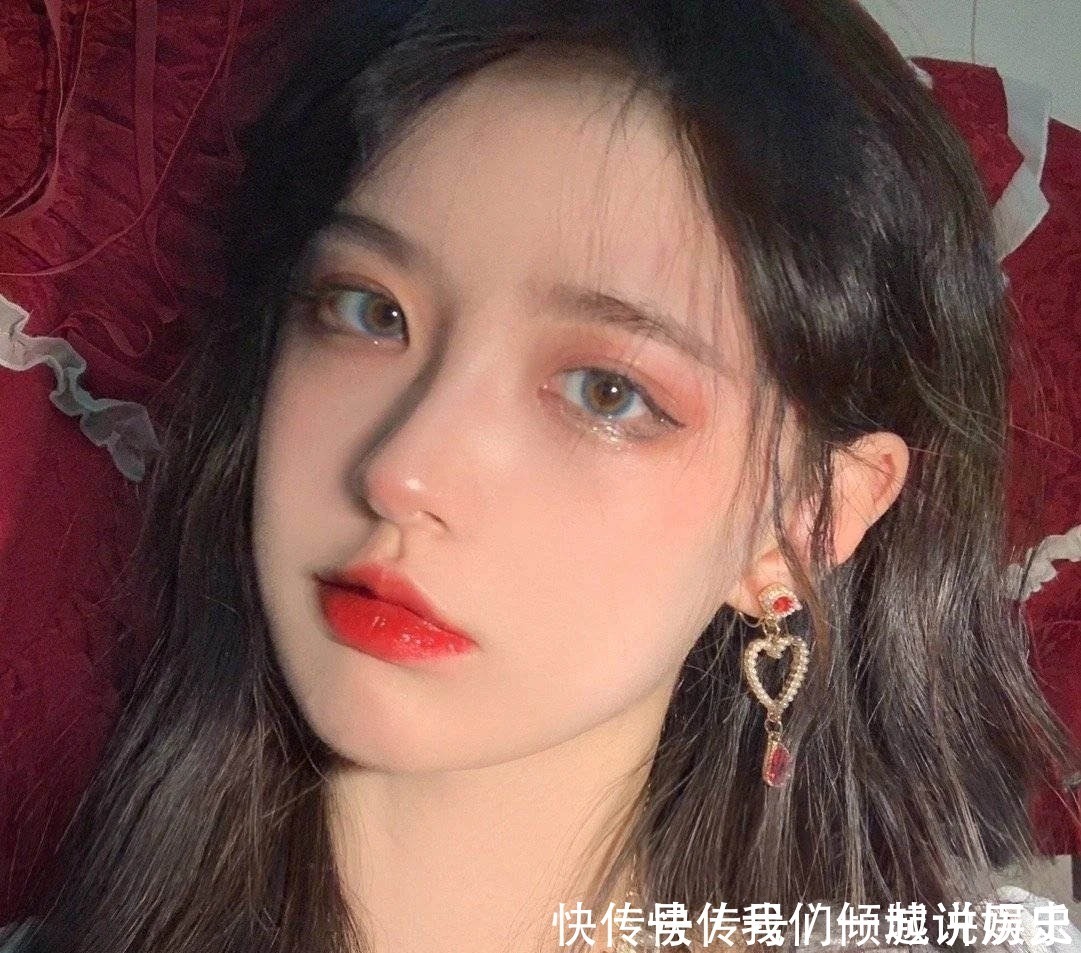 小细|平价但不平庸的口红,完美日记小细跟01又纯又欲,04复古显白