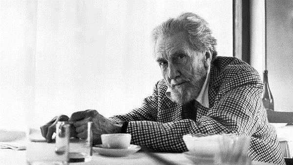 讽刺|暗黑讽刺动画,天空下起美食雨,村民爆吃24小时后成了亿万富翁