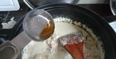 泰式绿咖喱|炖鸡时,直接下锅炖就不对,教你一招,鸡肉鲜嫩入味,营养不流失