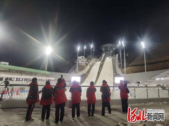 河北经贸大学|河北经贸大学志愿者：筑梦冰雪，情系冬奥