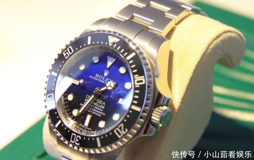 哥们|身边哥们都戴起鬼来，我也不甘落后，戴块劳力士渐变鬼王