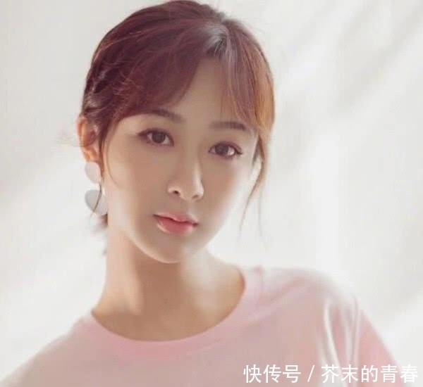 杨紫秦俊杰分手一年后 杨紫发生翻天覆地的变化 而秦俊杰现状堪忧 快资讯 杨紫秦俊杰分手一年后 杨紫发生翻天覆地的变化 而秦俊杰现状堪忧 快资讯