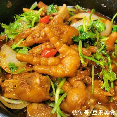 老干妈酱|冬天的的味道，香辣凤爪煲不用烤箱照样能做