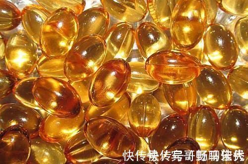 黑眼圈|每晚睡觉前,吃一粒维生素E的人,最后会怎样?4个好处不请自来