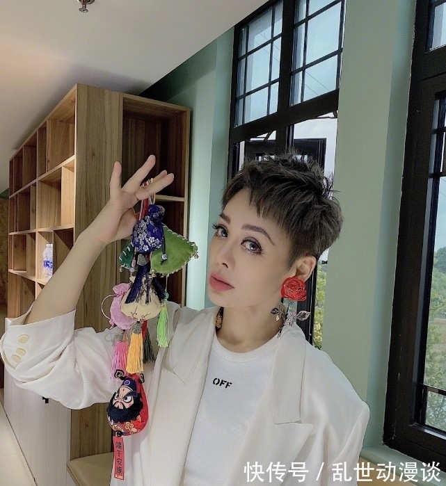 中餐厅5|《中餐厅5》,黄晓明依然是店长,丁真厨龄8年,姚安娜成争议焦点