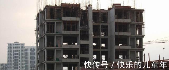 最低工资|买房时,该选择期房还是现房?过来人建议:别再想着''捡便宜''了