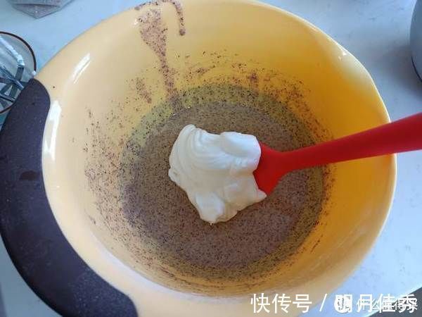 蛋糕粉|太香了！自从学会做枣糕，天天吃不厌，10斤红枣几天就见底