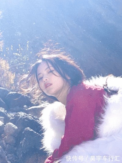 写真|杨超越是不输杨幂的“腿精”?每天4个动作,就能养成同款漫画腿