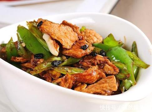 不管炒什么肉,直接下锅是不对的,牢记3点,肉片更嫩滑更入味