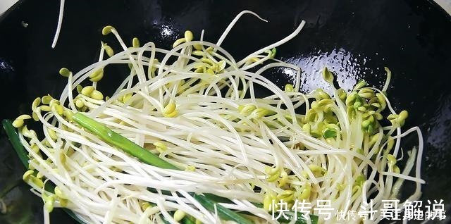 豆芽|牛肉想要嫩滑,千万不要直接下锅,多加一个步骤,嫩滑又入味