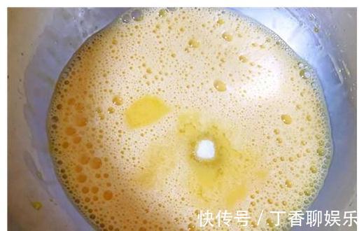 蛋糕|适合新手的蛋糕，柔软细嫩，香味浓郁，引爆味蕾，做法简单！