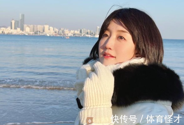 孙颖莎|国乒奥运冠军太暖心!与家人吃大餐,陪上年纪的姥姥,帮闺蜜带娃