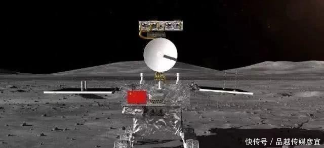 请收下世界首张近距离月背影像!网友泪目:玉兔,家里来人了!