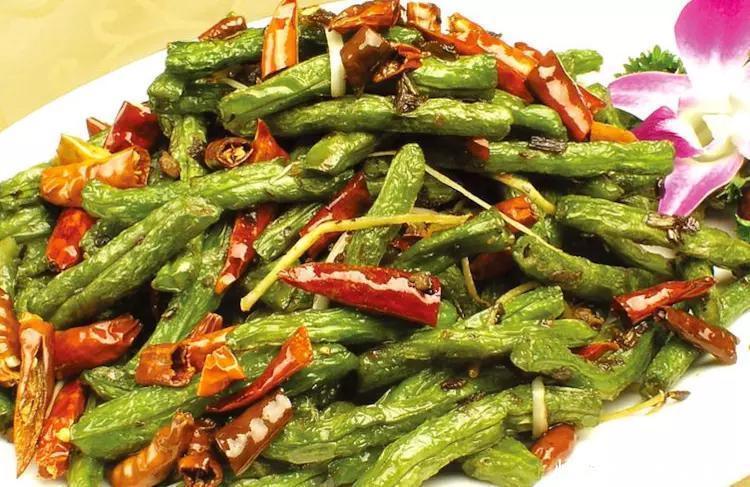 几道家常菜百吃不腻，喷香诱人，美味简单，好吃的放不下筷子