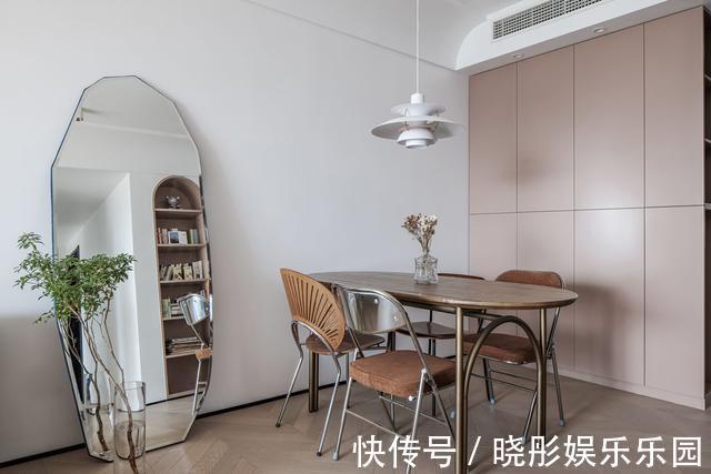 拆除|客厅把阳台打通，真明智！抬高10公分做地台，实用极了