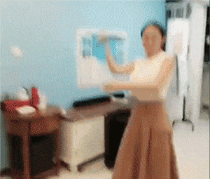 |搞笑GIF:套路太深了, 如果是我女朋友的话,肯定会咬死我的