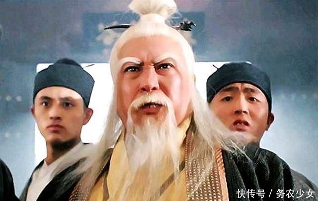 张三丰一生不弱于人,却唯独败给了三个人:剑圣、至尊、妖女