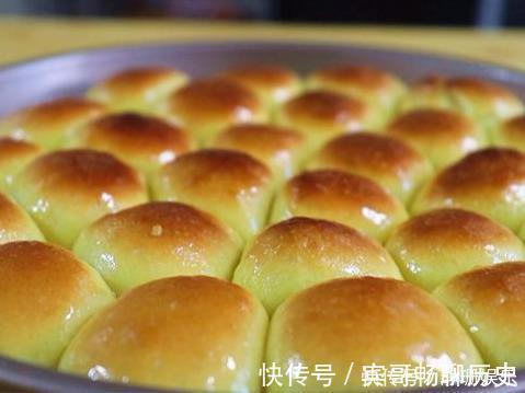教你在家做香甜松软小面包，做法简单方便，比买的好吃多了