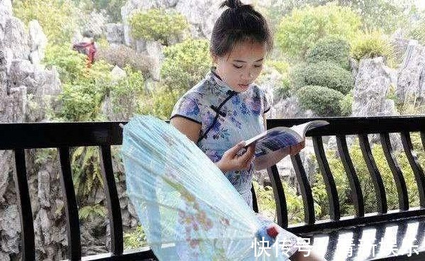 上联@才子出一上联洞外探查洞里流水,才女给出下联,才子脸变了颜色