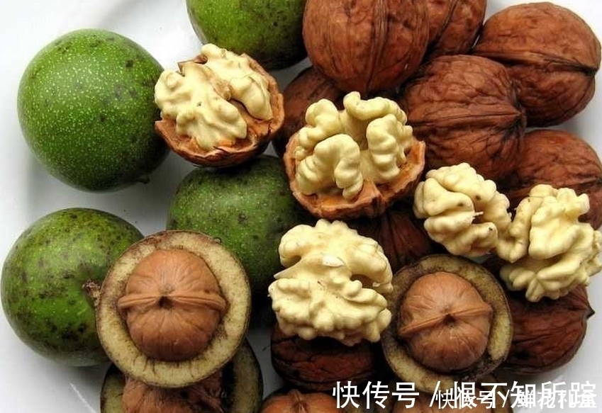 咳嗽|核桃仁和此物炒着吃，不咳嗽了，痰也没了，皮肤细腻又光滑！