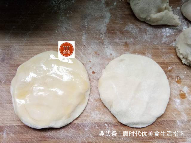 家常烙饼最简单的方法,多加这一步,又软又薄,一分钟烙一张!