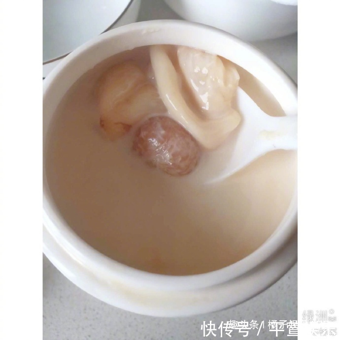 明星疫期居家全变厨师,何炅这菜我学不会,华晨宇这菜我吃不饱