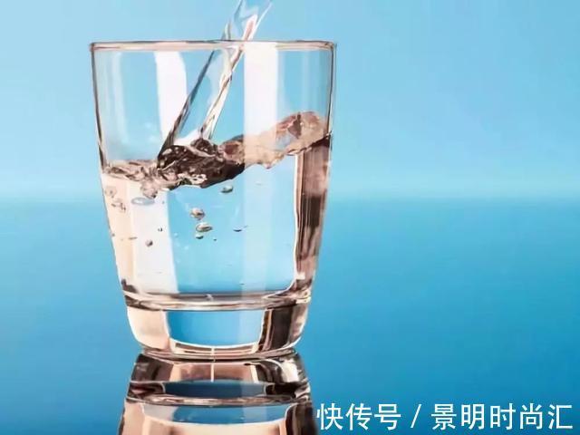 不吃早餐|寿命短的人,早上起床后喜欢做3件事,为了健康,早点杜绝为好