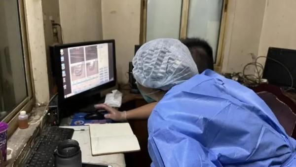小区|出现确诊后排查逾6.8万人 这个上海速度是他们熬夜熬出来的！