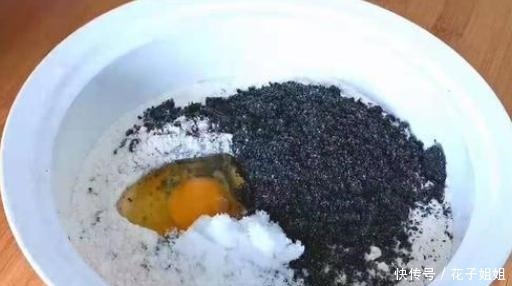 香甜|入秋后,我的家人馒头会这样做,这是软的香甜,咬一口使果肉爆裂