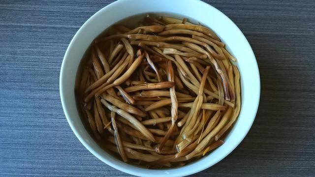 豆腐干的好吃做法，鲜香开胃，下饭太香了，全家老少都爱吃