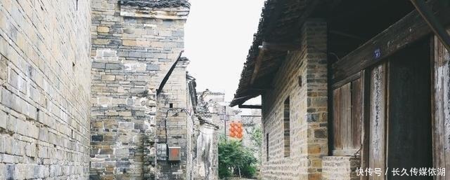 江西又一古村走红，距今千年巷道错综复杂，人称“千古第一村”