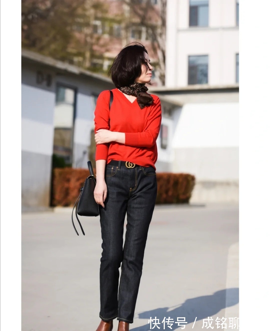 衣柜 女人到了五十来岁,衣柜里要有几件红色单品,洋气明艳又有女人味