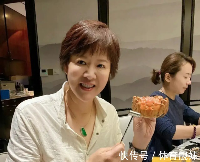 中国女排|中国女排终于迎来喜讯！郎平再度回归，这次没有让球迷们失望！
