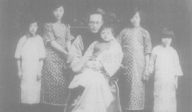 离婚&陆小曼与翁瑞午同居23年,不准他与原配离婚,言不能让他辜负原配