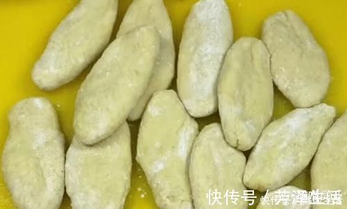 年后我家吃得最多是它，加一物一蒸，放特制的料汤中拌一拌，是真好吃
