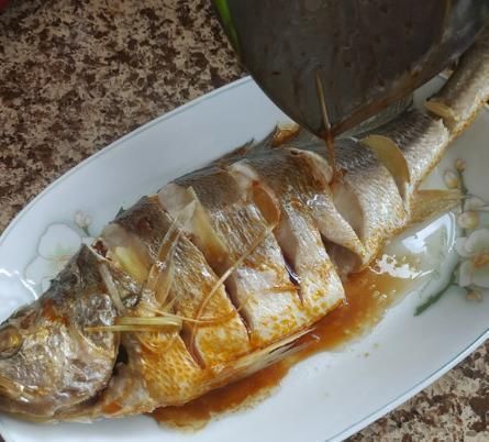 细嫩|蒸鲈鱼还不如这个鱼，便宜又营养，口感鲜美细嫩，蒸一蒸就能吃