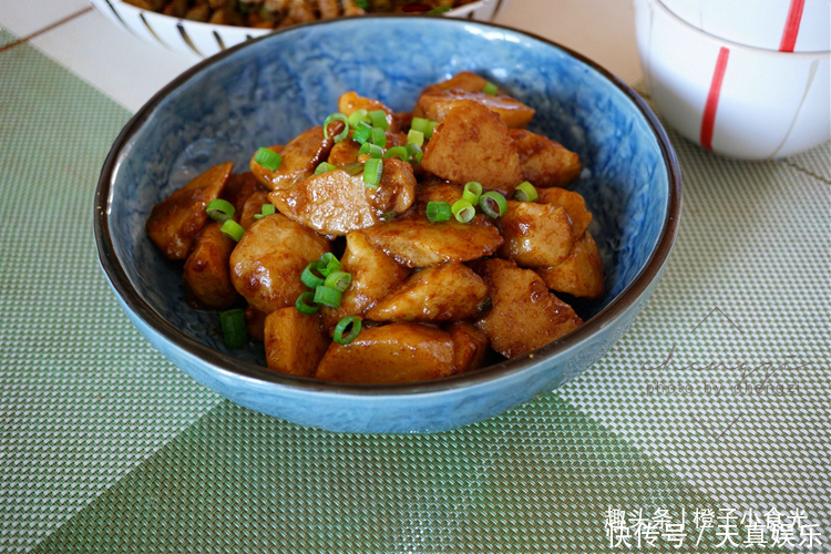 母子俩的1天3顿饭,在朋友圈火了,吃好吃饱不浪费,网友很优秀