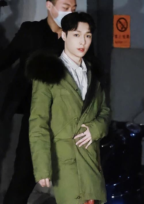 彭昱畅|取代彭昱畅?成《向往的生活》常驻嘉宾,穿军大衣现身