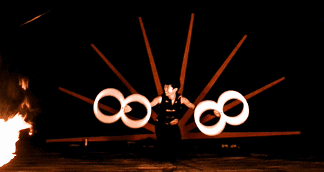 附魔刀|日本火焰艺术家打造真实附魔刀,鬼灭之刃里的特效原来是真的