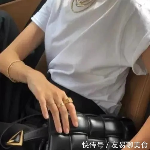 戴玉|请扔掉烂大街的“大肠发圈”!这几款配饰才是真高级!