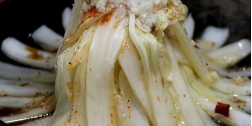 好吃|天冷最爱吃的一道菜,教你大白菜的新做法,酸辣爽口,比炒着好吃