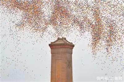 放飞|90分钟完成11万只气球充气