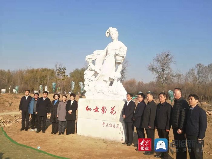 雕像#129岁高龄菏泽牡丹归回故土 新牡丹仙子雕像落成