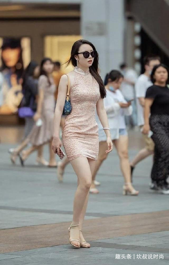 30岁阿姨的“鳄鱼裙”,蕴藏别样魅力,一般女孩难以驾驭!