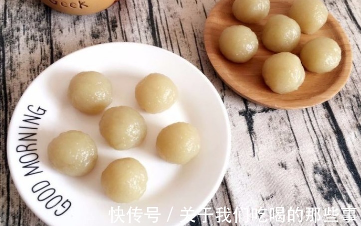 好吃|三伏天,土豆这么做,是菜也是饭,好吃又营养,做法方便,不怕胖