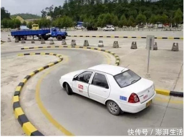 为何聪明人都不考C1驾照了?教练说出答案,